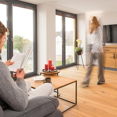 Chalet-Ferienwohnung Schlossblick, 51 Qm, Wellness/Fitness/Sauna - Bergroedelhof Feilitzsch エクステリア 写真