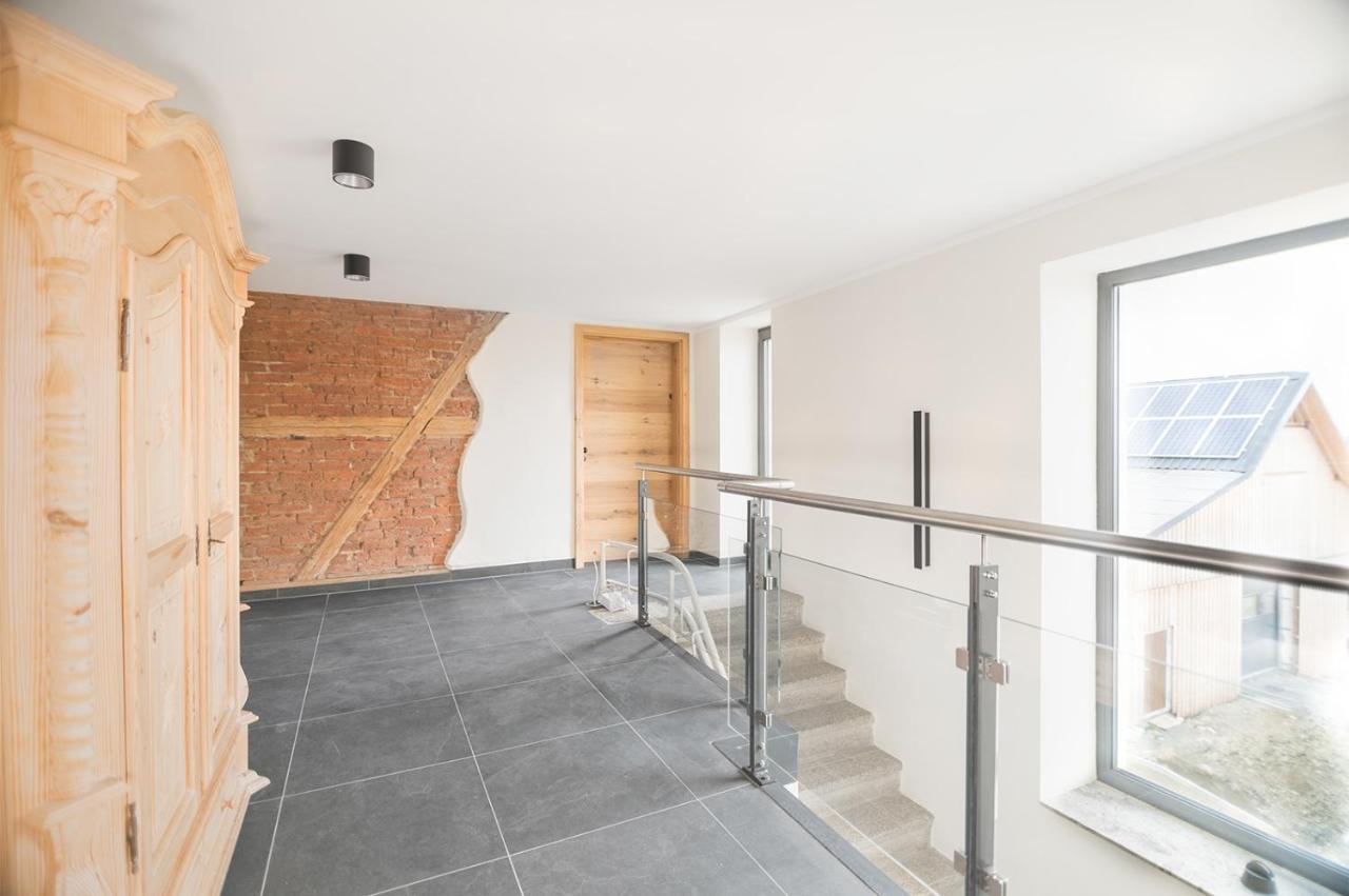 Chalet-Ferienwohnung Schlossblick, 51 Qm, Wellness/Fitness/Sauna - Bergroedelhof Feilitzsch エクステリア 写真