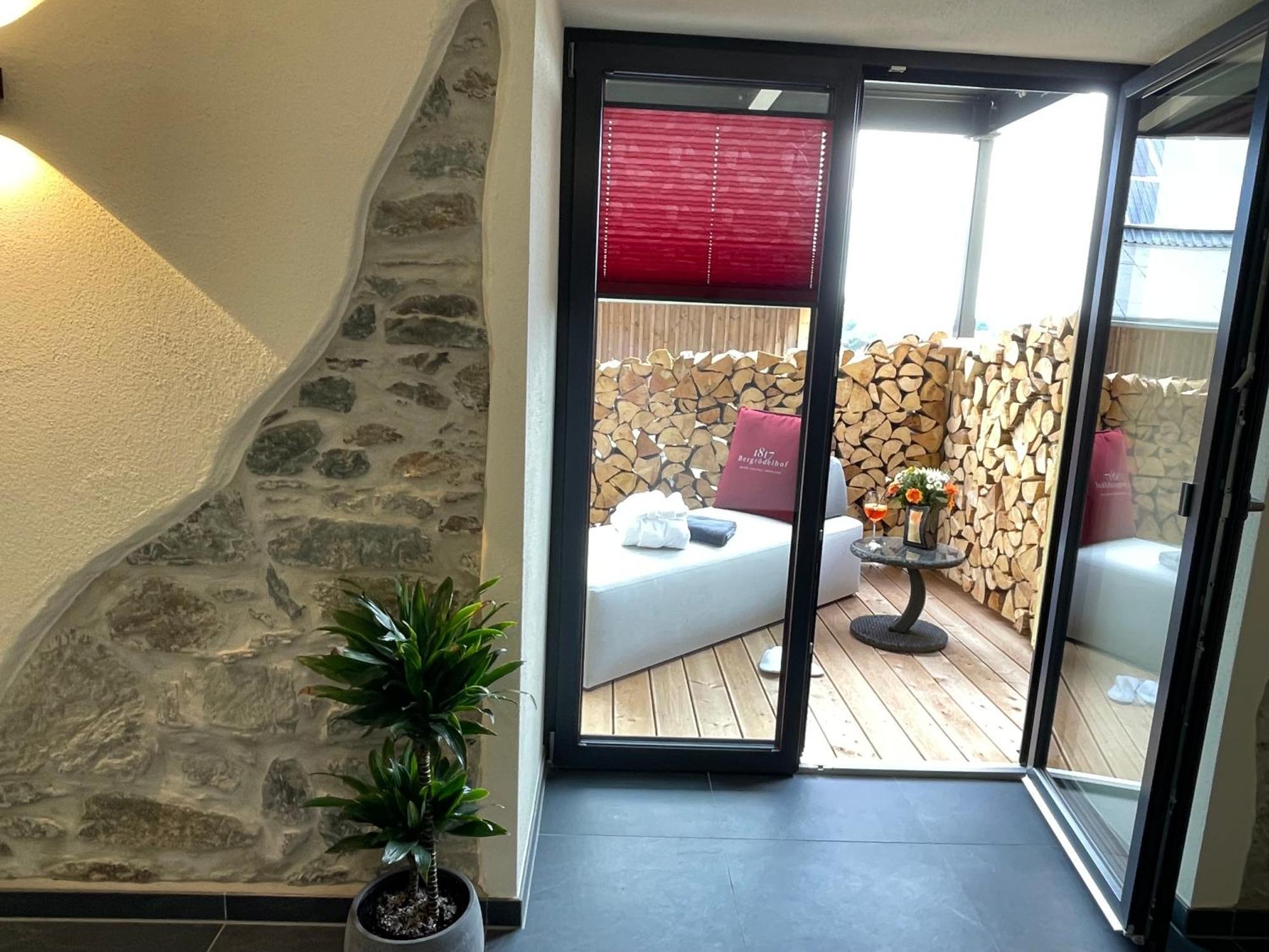 Chalet-Ferienwohnung Schlossblick, 51 Qm, Wellness/Fitness/Sauna - Bergroedelhof Feilitzsch エクステリア 写真
