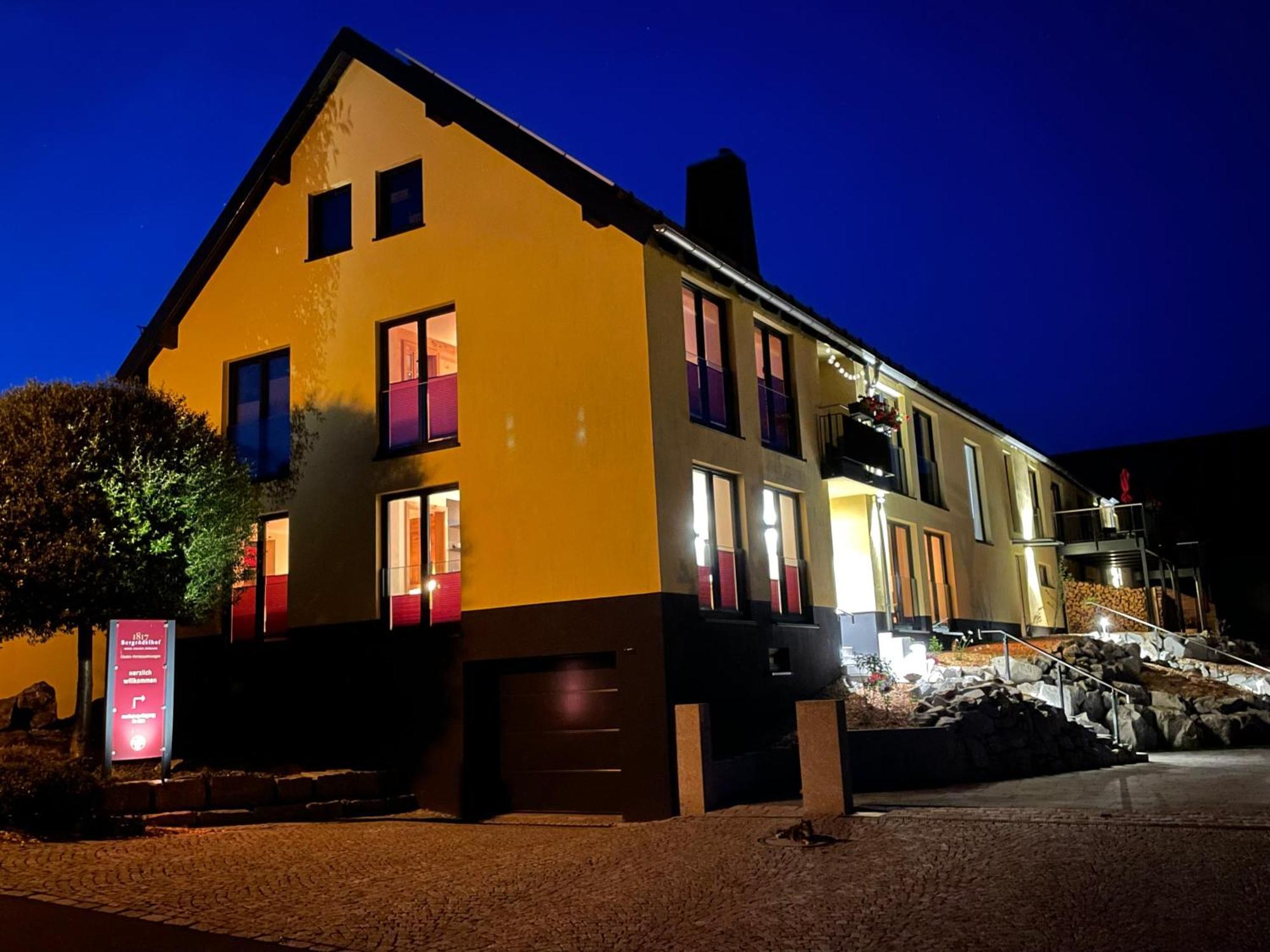Chalet-Ferienwohnung Schlossblick, 51 Qm, Wellness/Fitness/Sauna - Bergroedelhof Feilitzsch エクステリア 写真